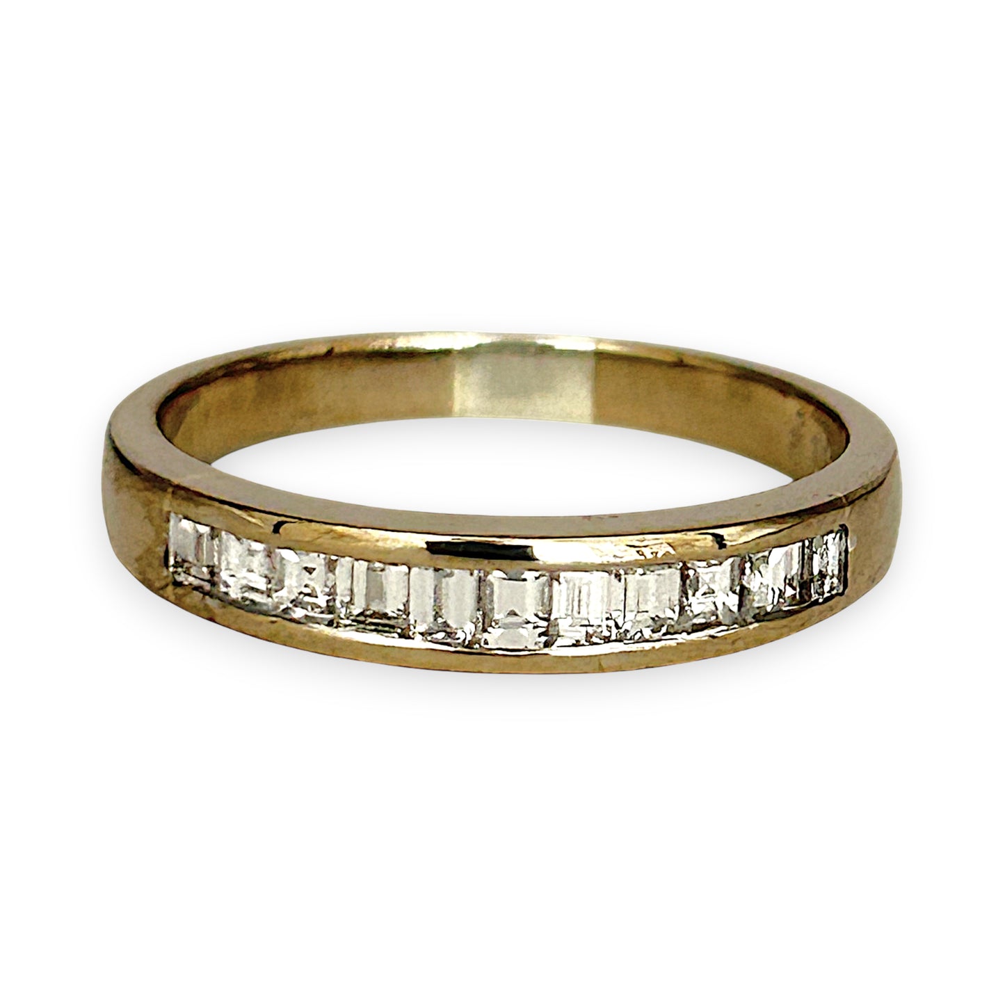 GOLD DEAL | 18kt Gold Minimalist Prism Row Ring with Diamonds