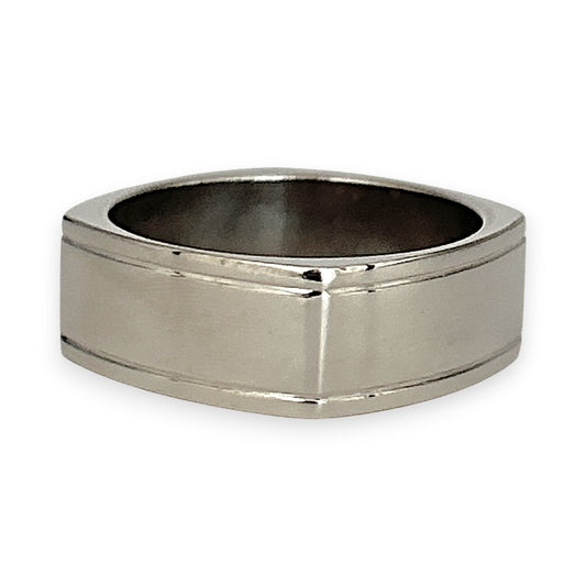 GOLD DEAL | 18kt White Gold Modernist Prism Edge Band