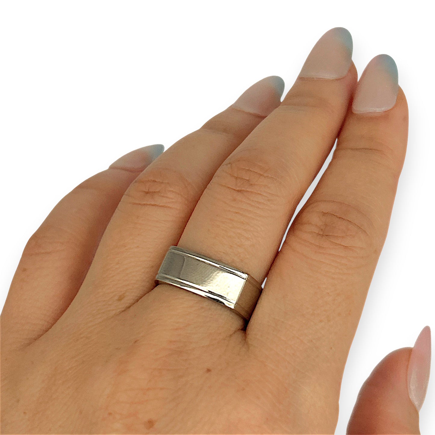 GOLD DEAL | 18kt White Gold Modernist Prism Edge Band