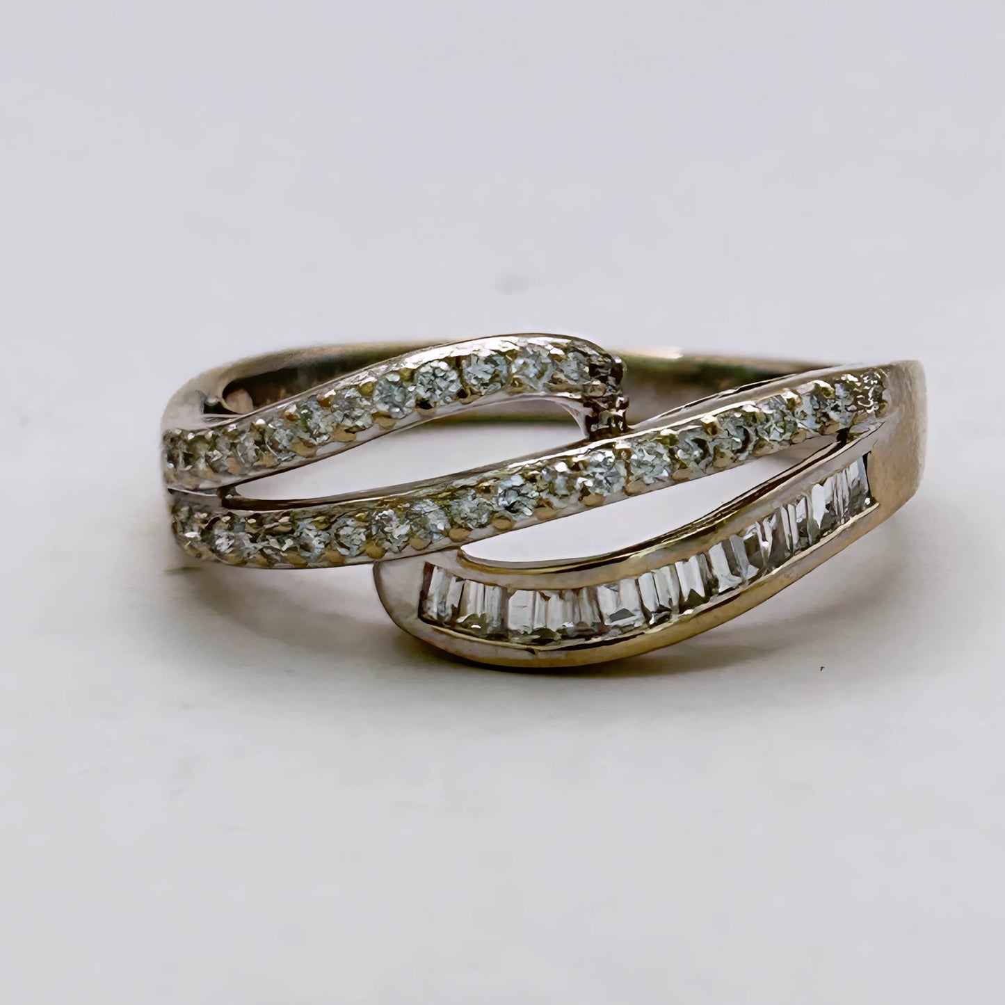 NZGD | 18ct Gold Luxe Baguette & Brilliant Ring Valuation $4,500