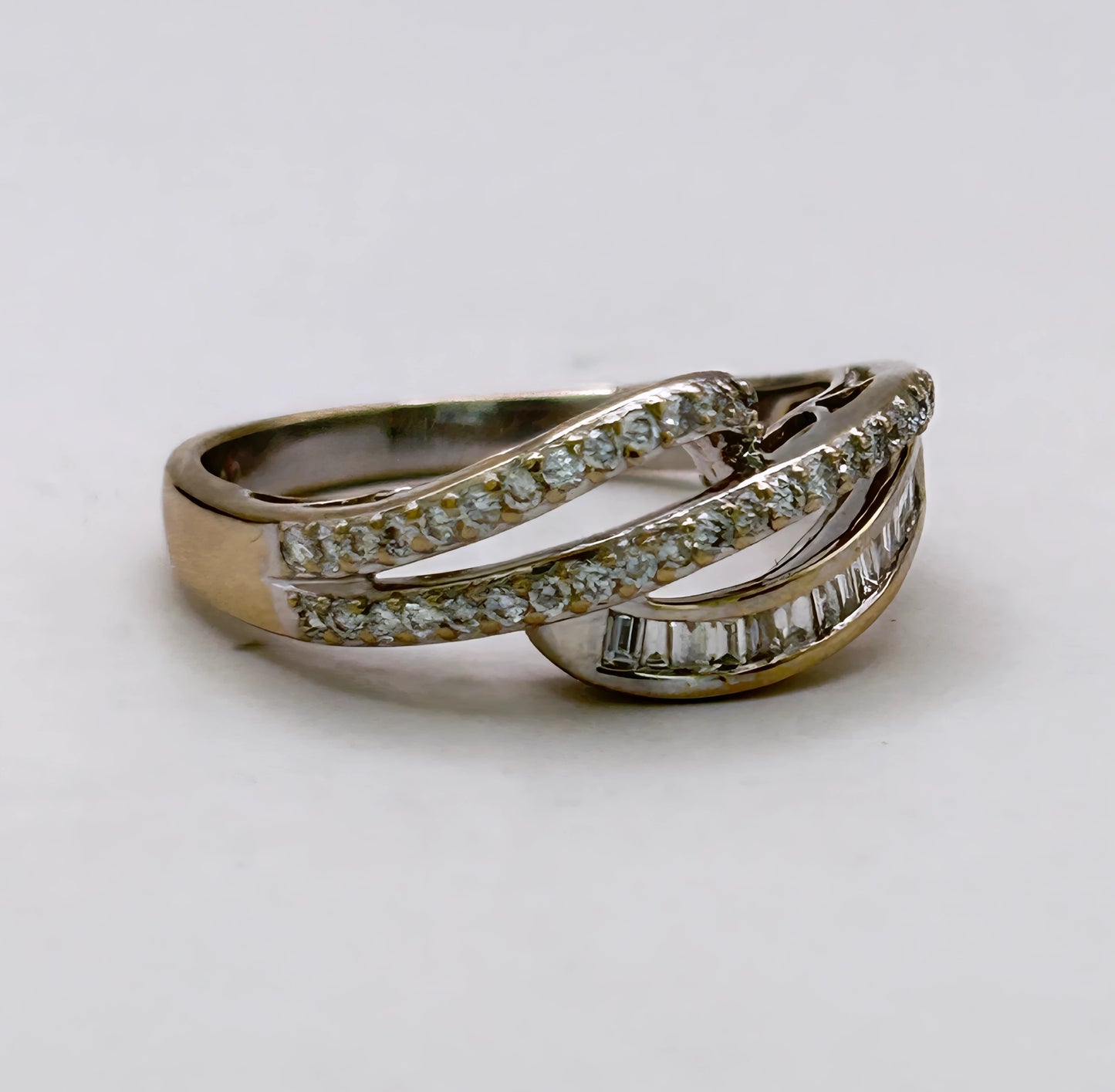NZGD | 18ct Gold Luxe Baguette & Brilliant Ring Valuation $4,500