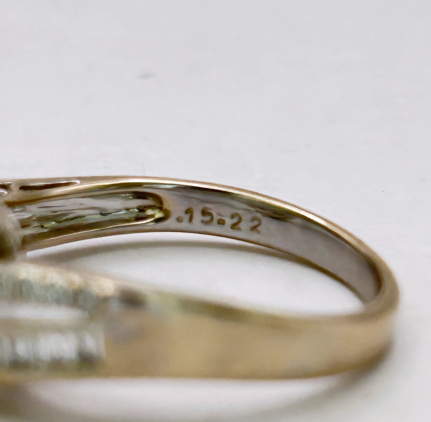 NZGD | 18ct Gold Luxe Baguette & Brilliant Ring Valuation $4,500