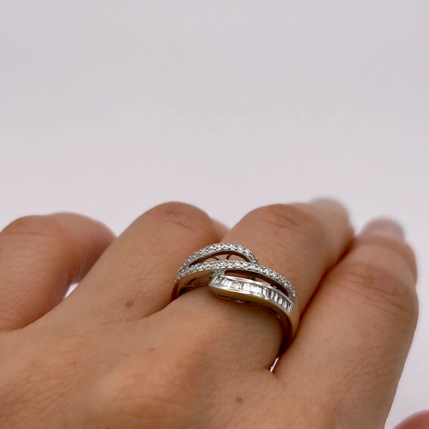 NZGD | 18ct Gold Luxe Baguette & Brilliant Ring Valuation $4,500