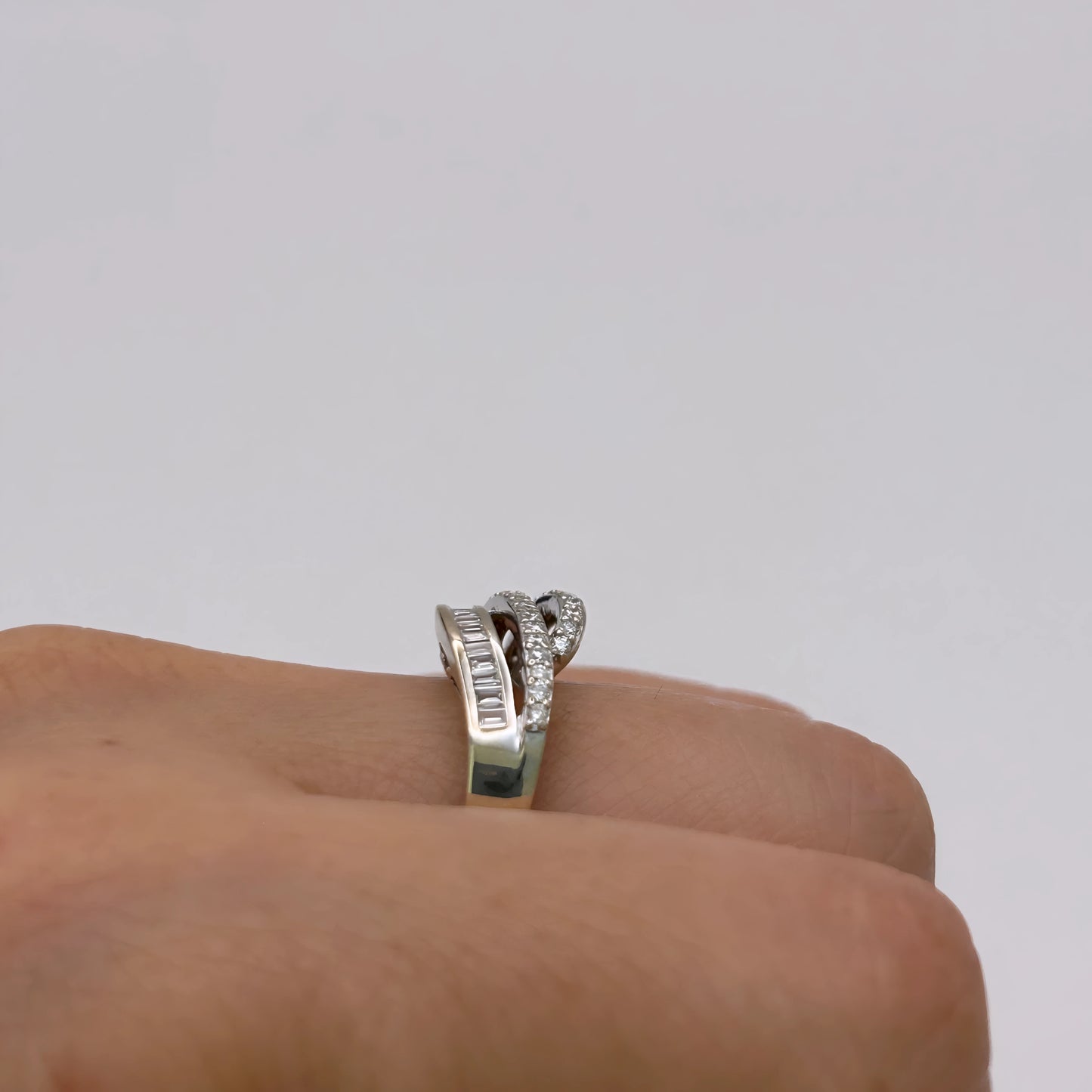 NZGD | 18ct Gold Luxe Baguette & Brilliant Ring Valuation $4,500