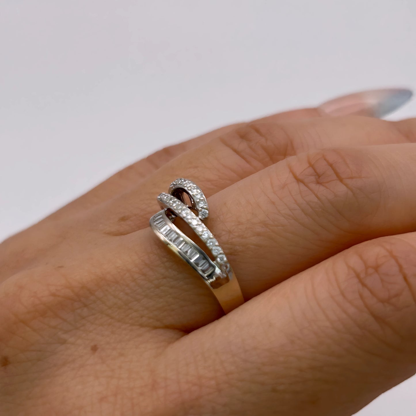 NZGD | 18ct Gold Luxe Baguette & Brilliant Ring Valuation $4,500