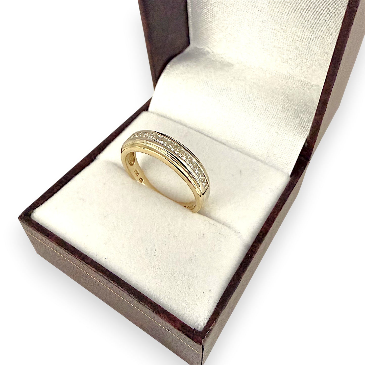 NZGD | 18ct Gold Eternal Prism of Light Ring Size O