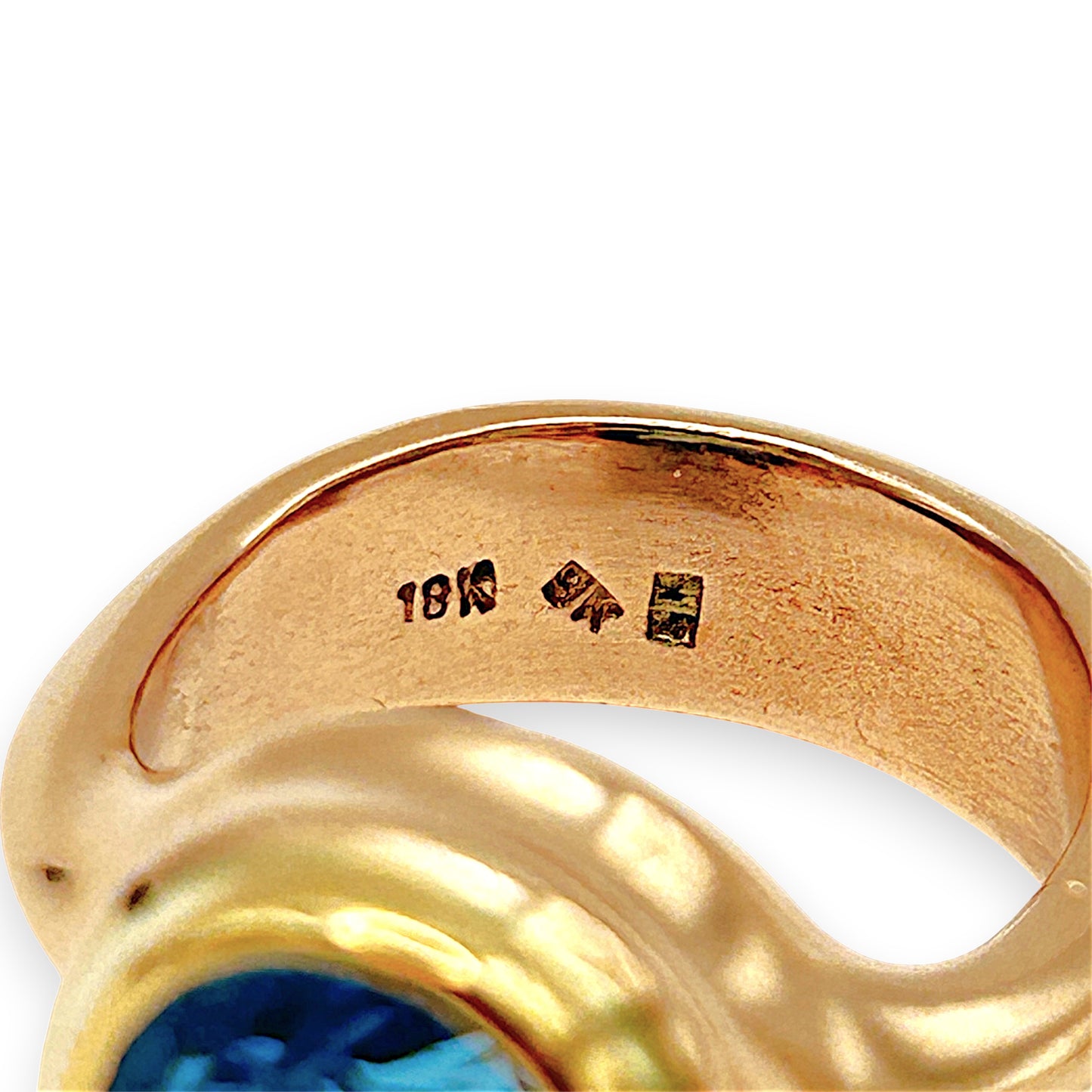 GOLD DEAL | 18kt & 9kt Y/R Gold Aurora Blue Sovereign Ring Valuation $5,700
