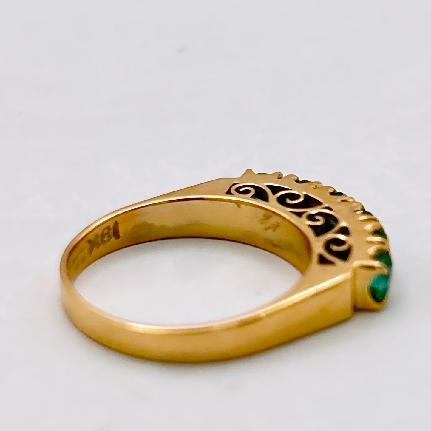 NZGD | 18ct Gold Emerald Horizon BandValuation $4,050