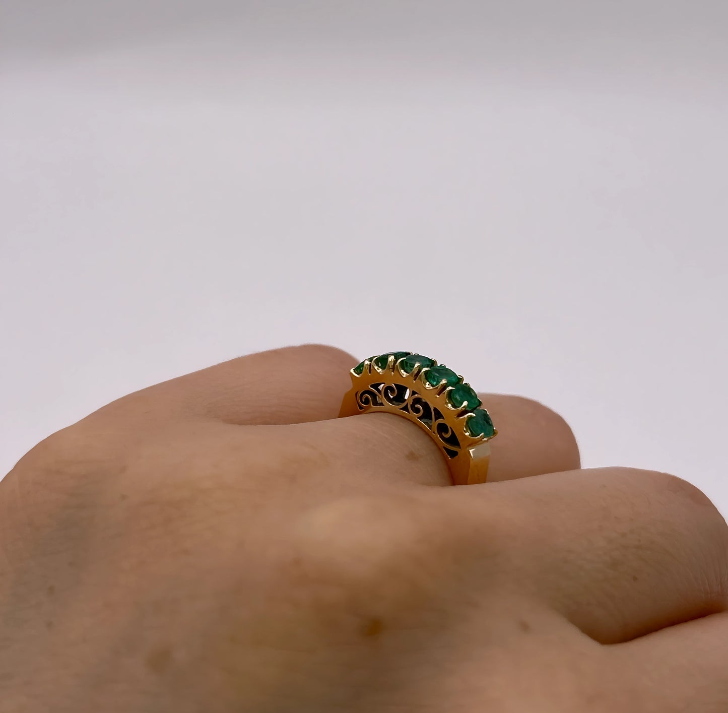NZGD | 18ct Gold Emerald Horizon BandValuation $4,050