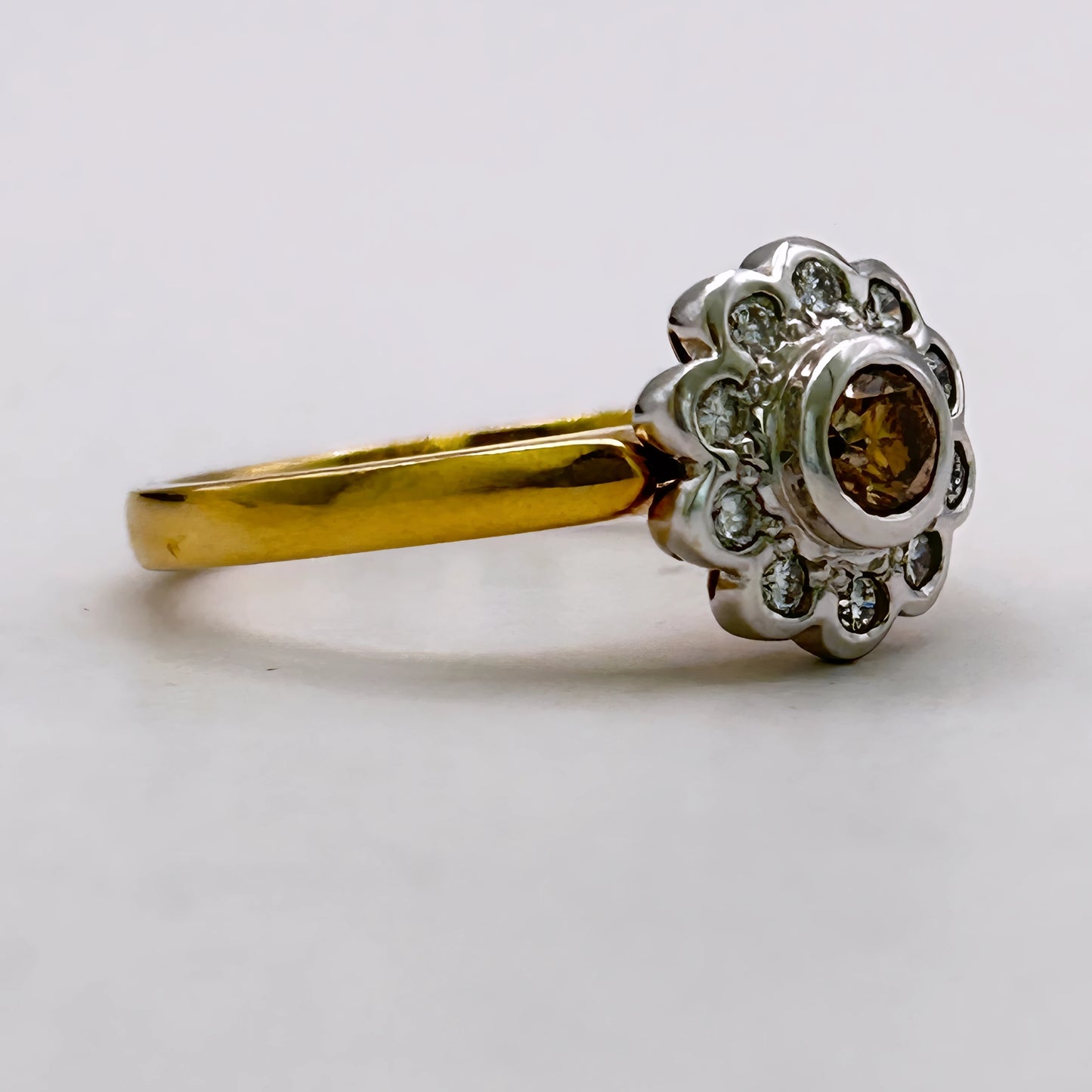 NZGD | 18ct Gold Champagne Bloom Diamond Ring Valuation $7,250