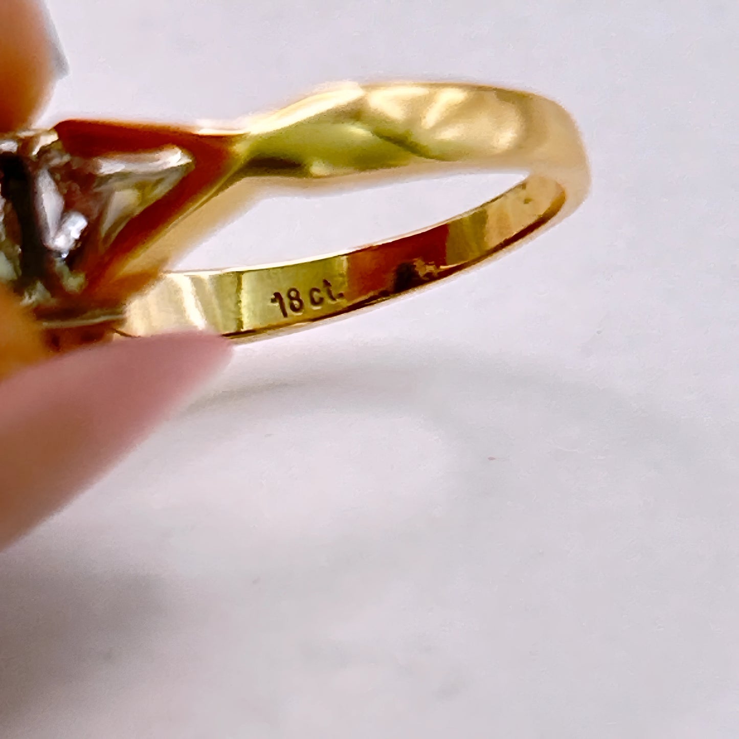 NZGD | 18ct Gold Verdant Crown Trilogy Ring Valuation $7,300