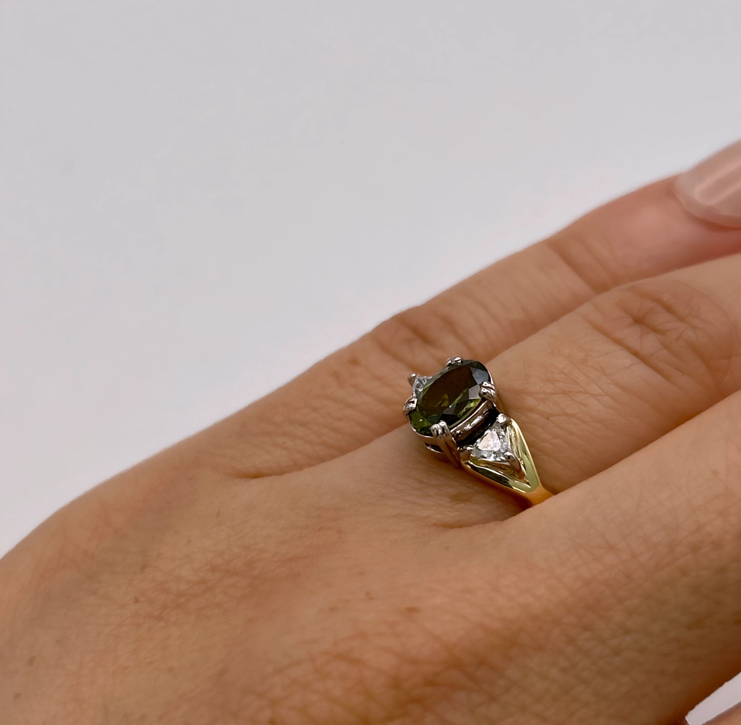 NZGD | 18ct Gold Verdant Crown Trilogy Ring Valuation $7,300