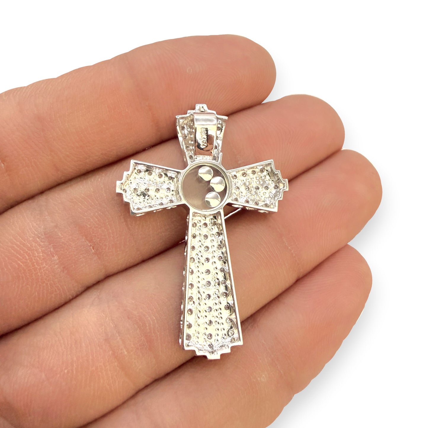 NZGD | 18ct White Gold Lumière Trinity Cross Pendant 39.3mm