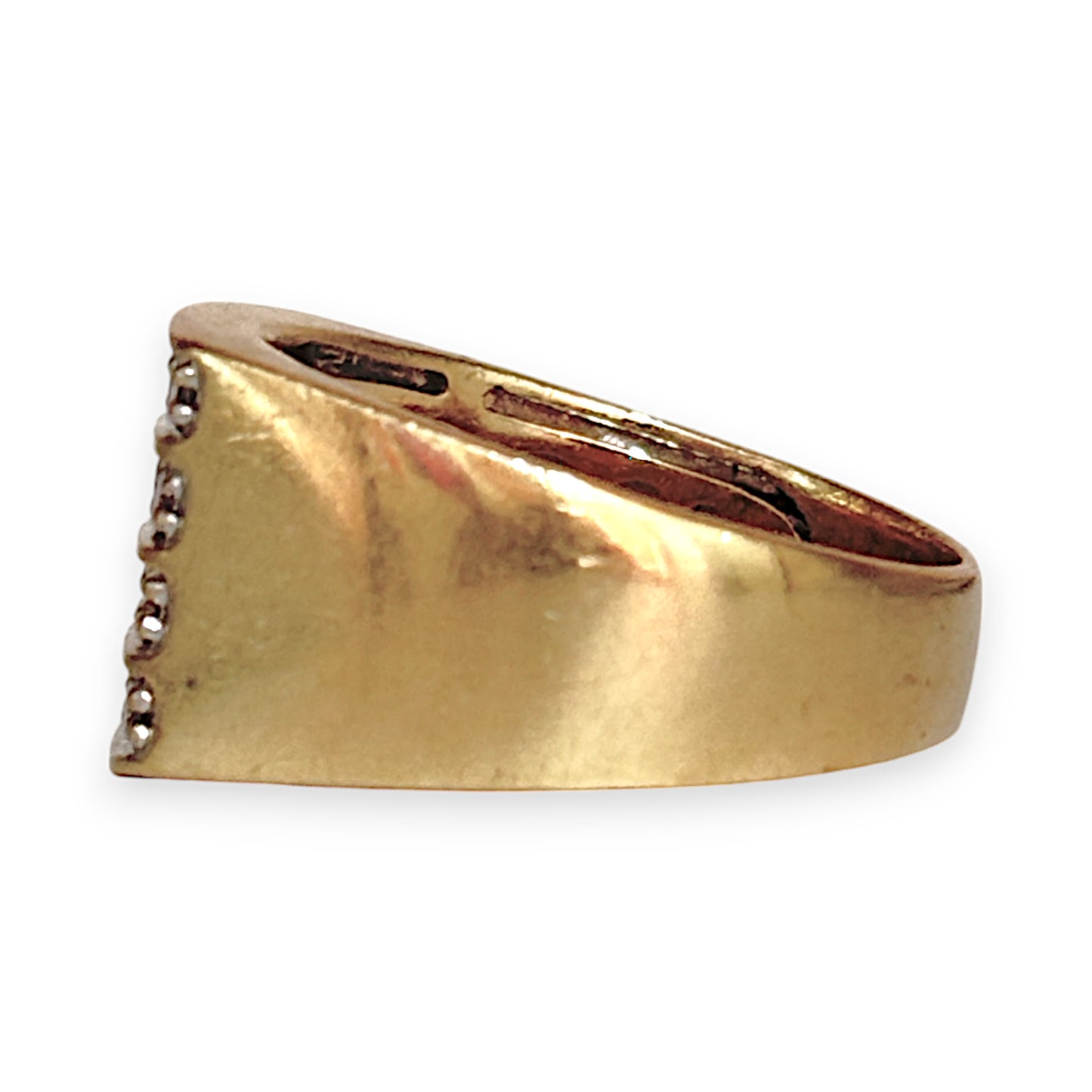 GOLD DEAL | 9ct Gold Hand Assembled Ring 28 Diamonds Valuation $8,600 Size V