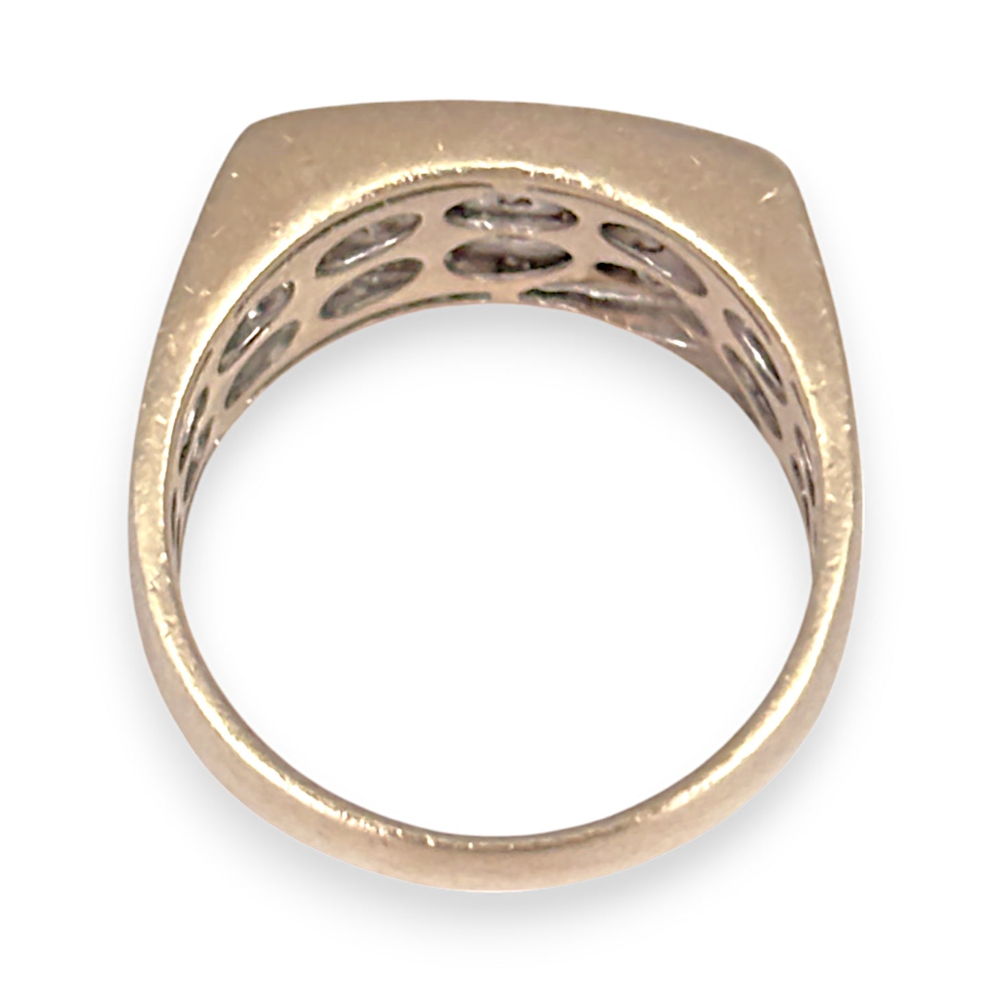 GOLD DEAL | 9ct Gold Hand Assembled Ring 28 Diamonds Valuation $8,600 Size V
