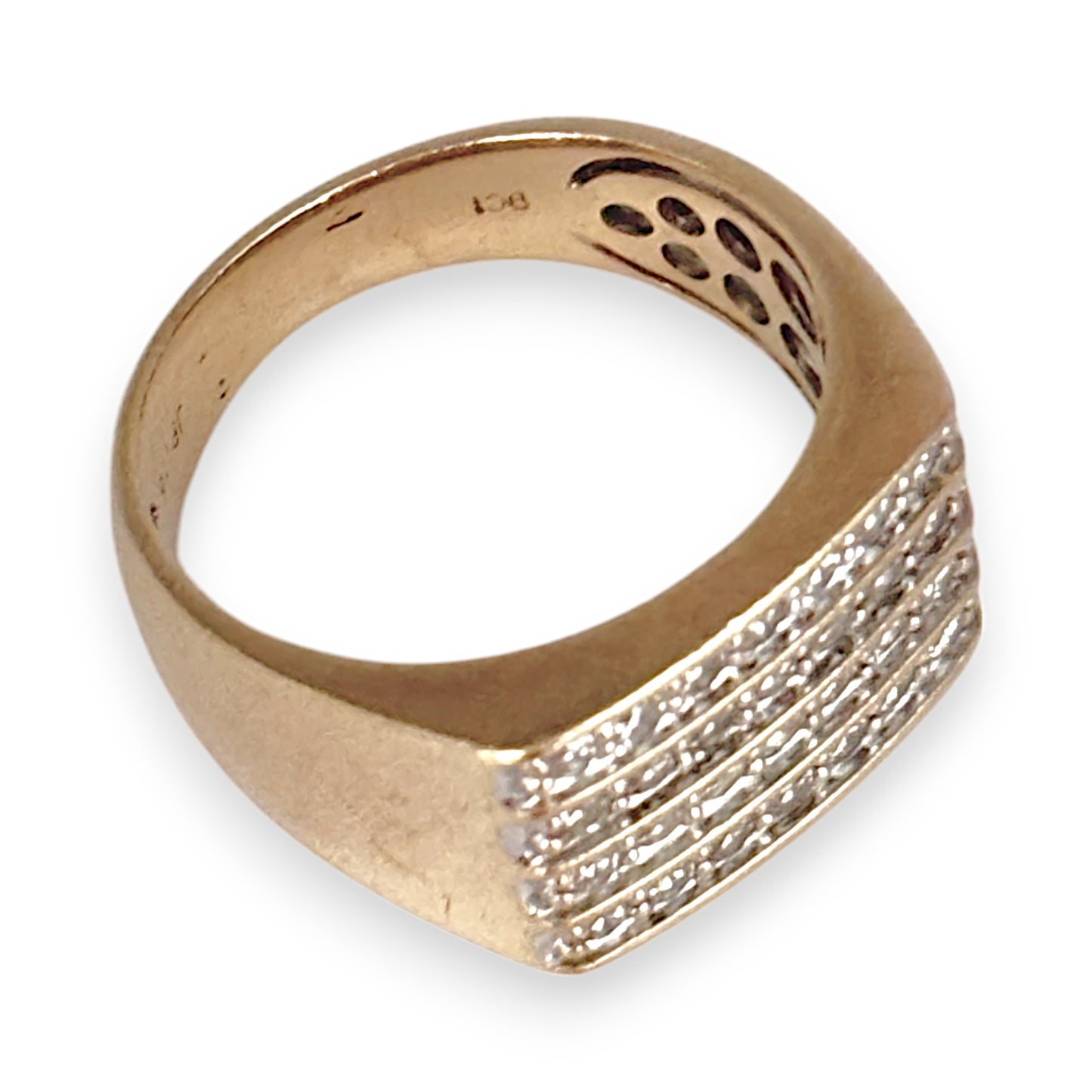 GOLD DEAL | 9ct Gold Hand Assembled Ring 28 Diamonds Valuation $8,600 Size V