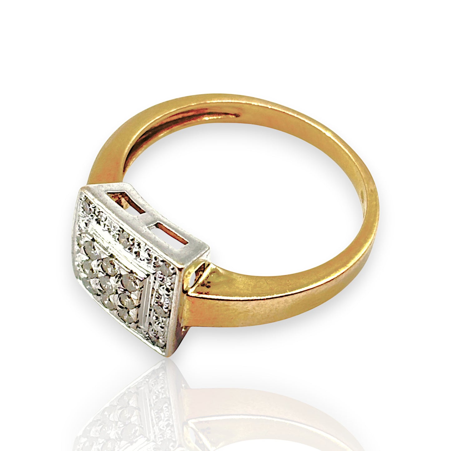 9ct Gold Round Brilliant Cuts Diamond Ring. Valuation $2,100.00. R # 316
