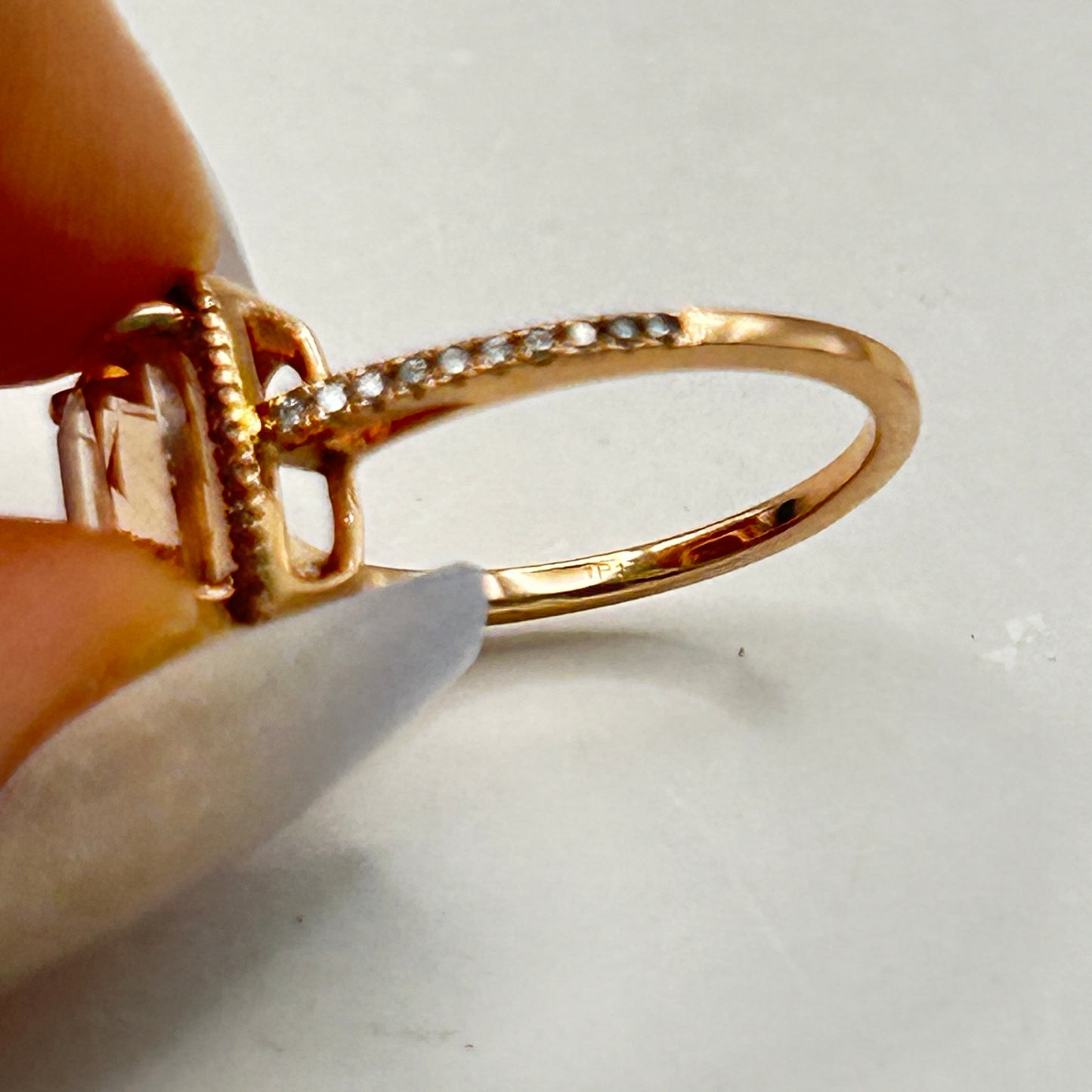 NZGD | 10ct Rose Gold Blush Petal Morganite Ring Size N 1/2