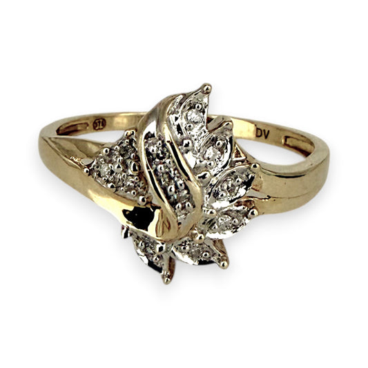 NZGD| 9ct Gold Golden Petal Diamond Ring Size P