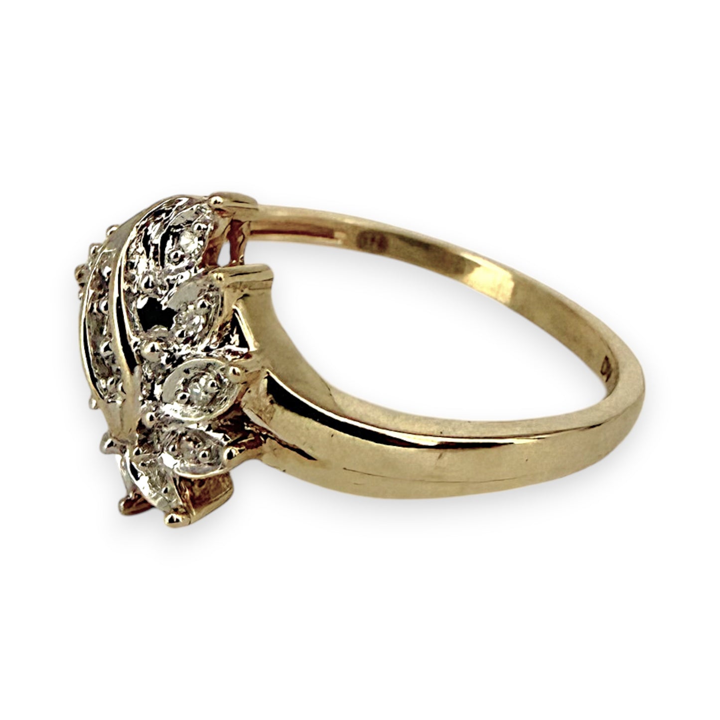 NZGD| 9ct Gold Golden Petal Diamond Ring Size P