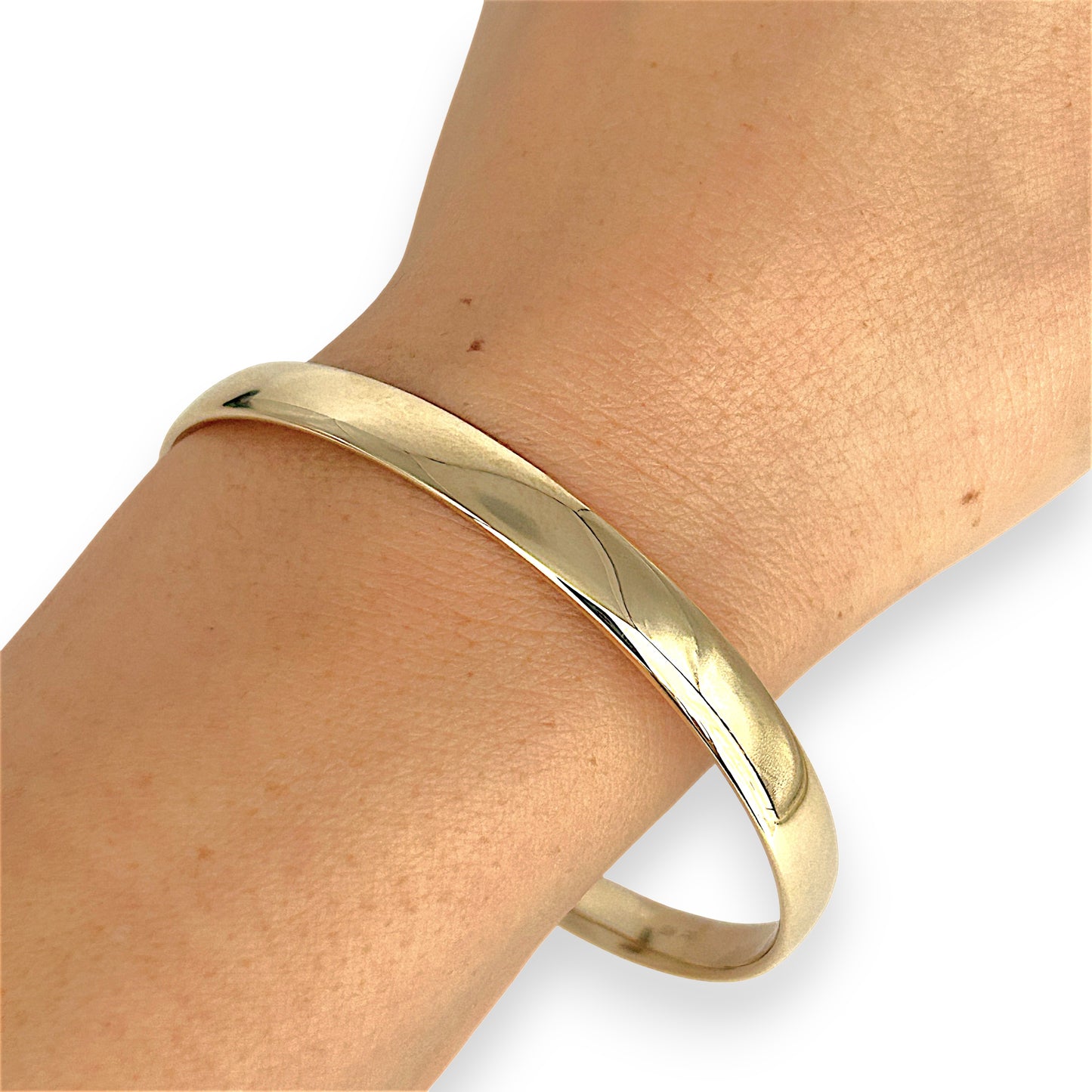 NZGD | 9ct Gold Refurbished Signature Oval Luxe Bangle 66.3mm x 56.9mm