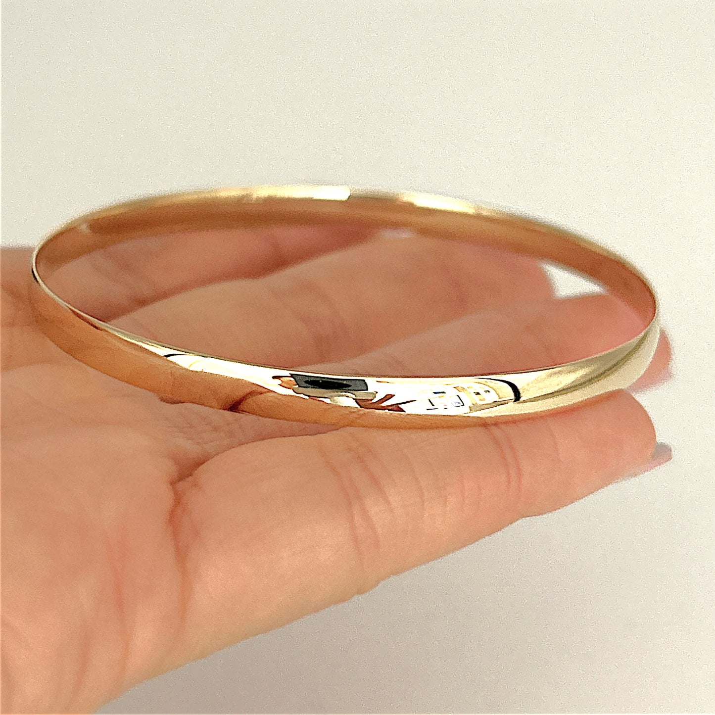 NZGD | 9ct Gold Burnished Classic PROUDS Bangle 65.0mm