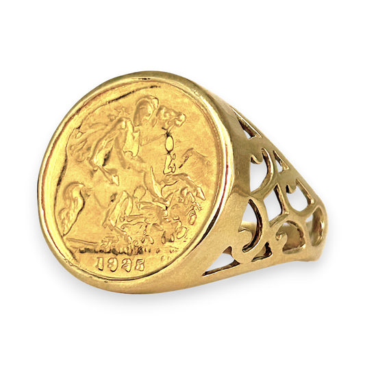 GOLD DEAL | Half Sovereign Crest Ring – 22kt Coin, 18kt Gold Frame