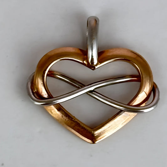 GOLD DEAL | 9ct (9kt) Gold Eternal Heart Symphony Pendant