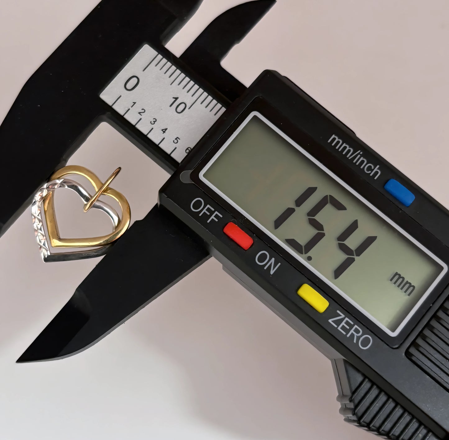 NZGD | 9ct Two Tone Gold Intertwined Hearts Reverie Pendant