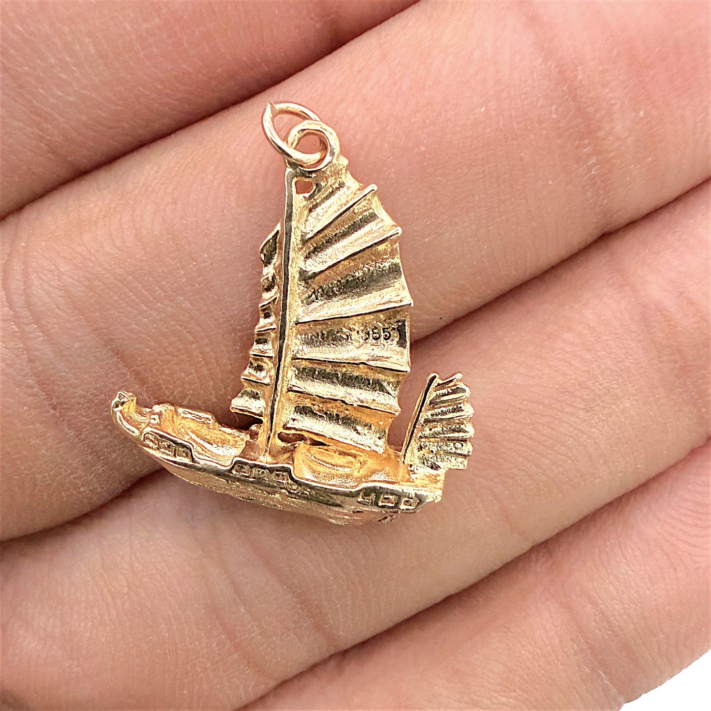 BRAND NEW | 14ct Gold Golden Voyager Charm / Pendant
