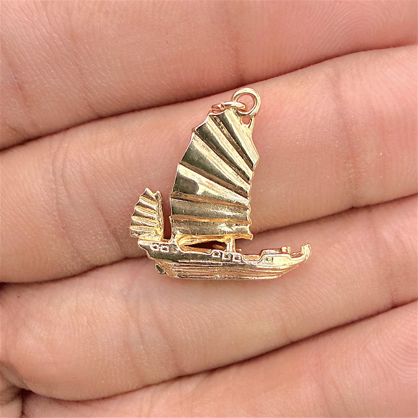 BRAND NEW | 14ct Gold Golden Voyager Charm / Pendant