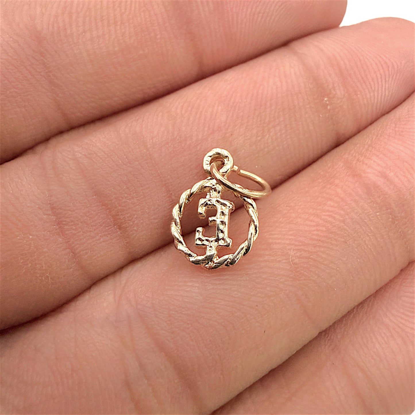 BRAND NEW| 9ct Gold Elegant “E” Charm/Pendant 9.4mm