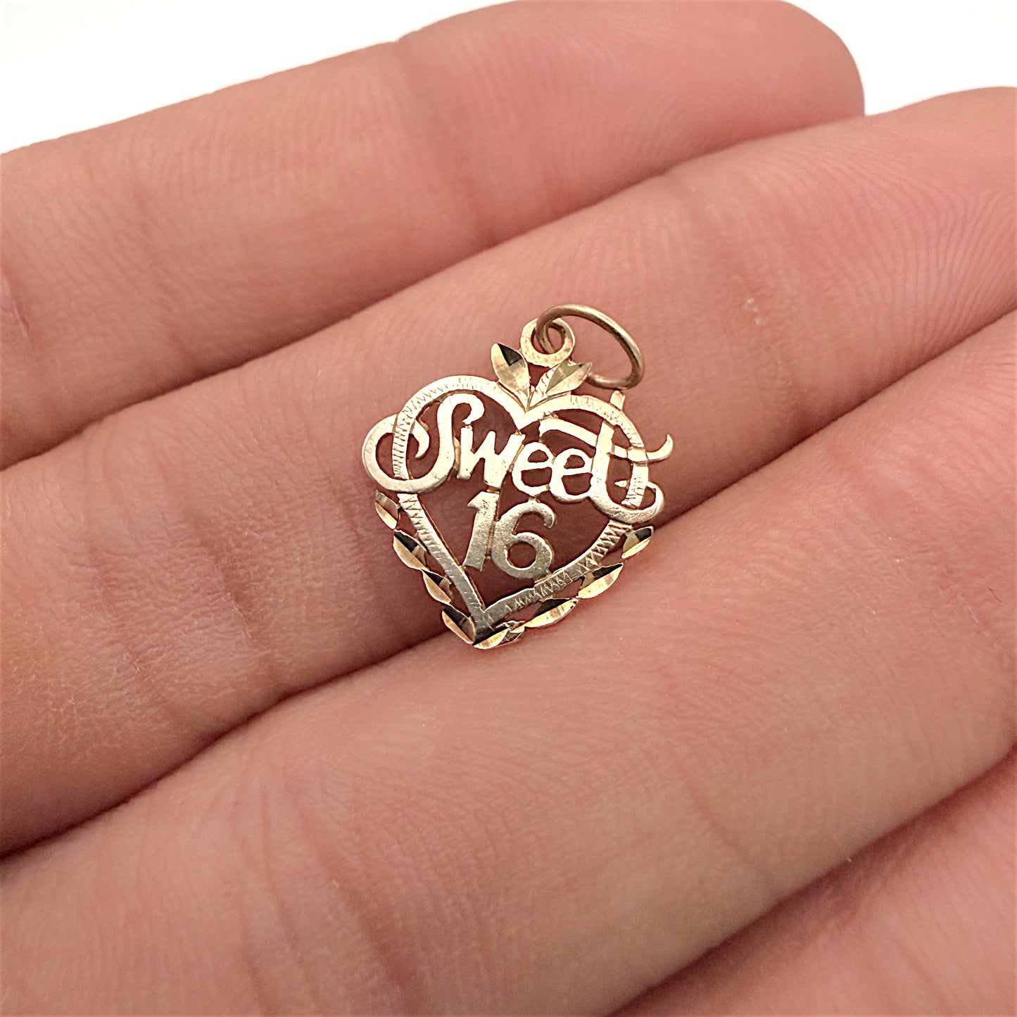 BRAND NEW | 9ct Gold Artisan Heart Charm/Pendant - Sweet 16