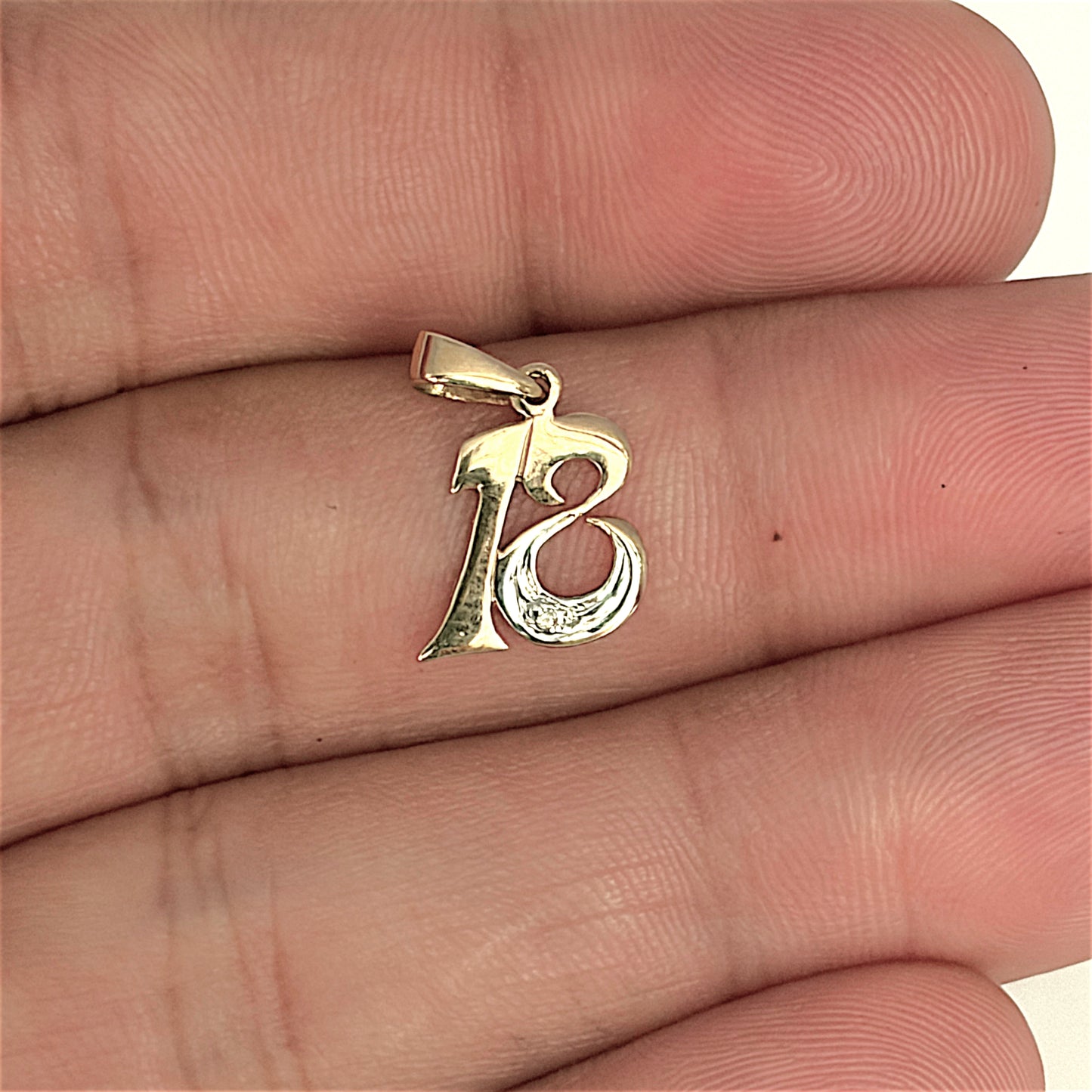 BRAND NEW | 9ct Gold Sweet 18 Pendant with Diamond