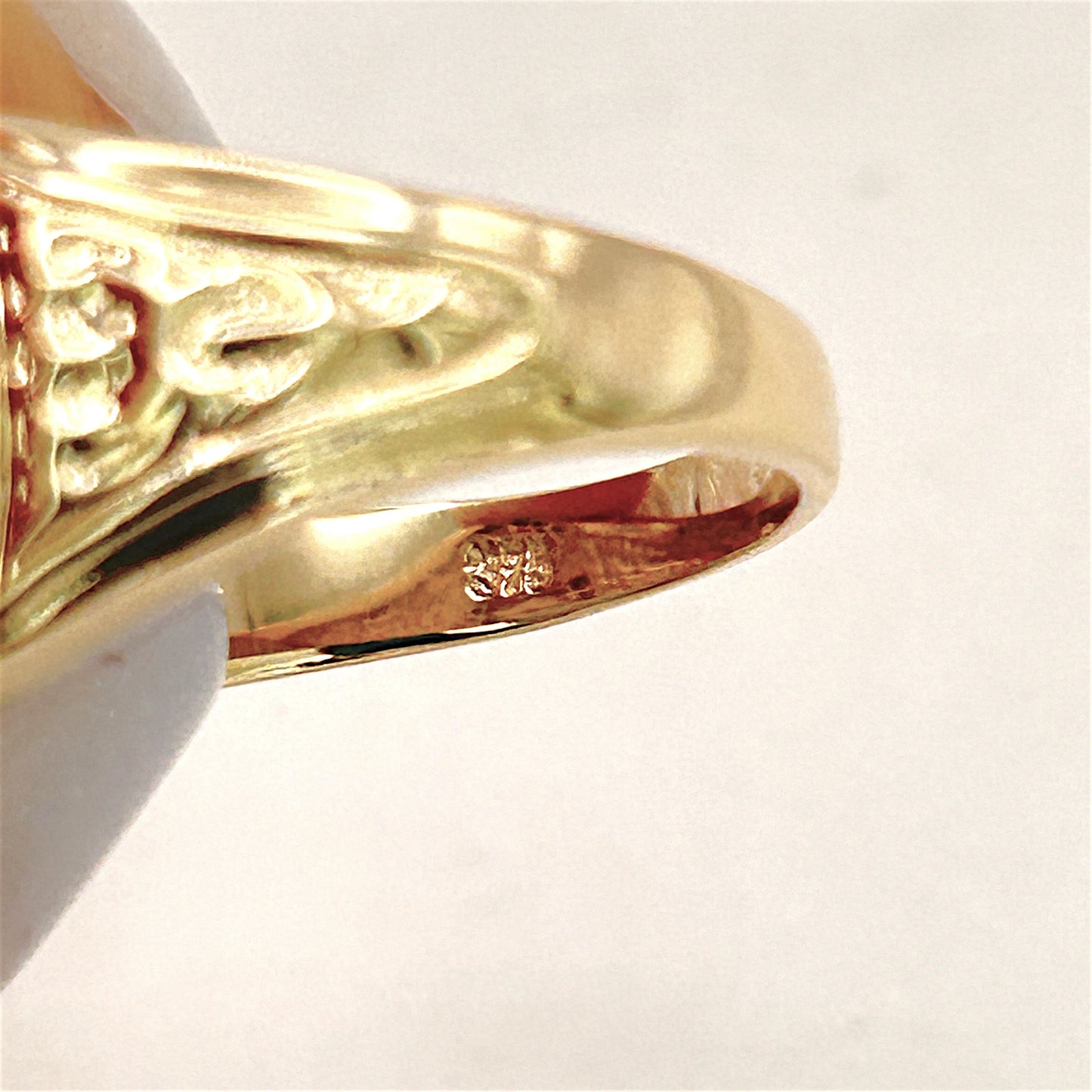 BRAND NEW | 9ct Gold Ring -Golden Stallion Halo