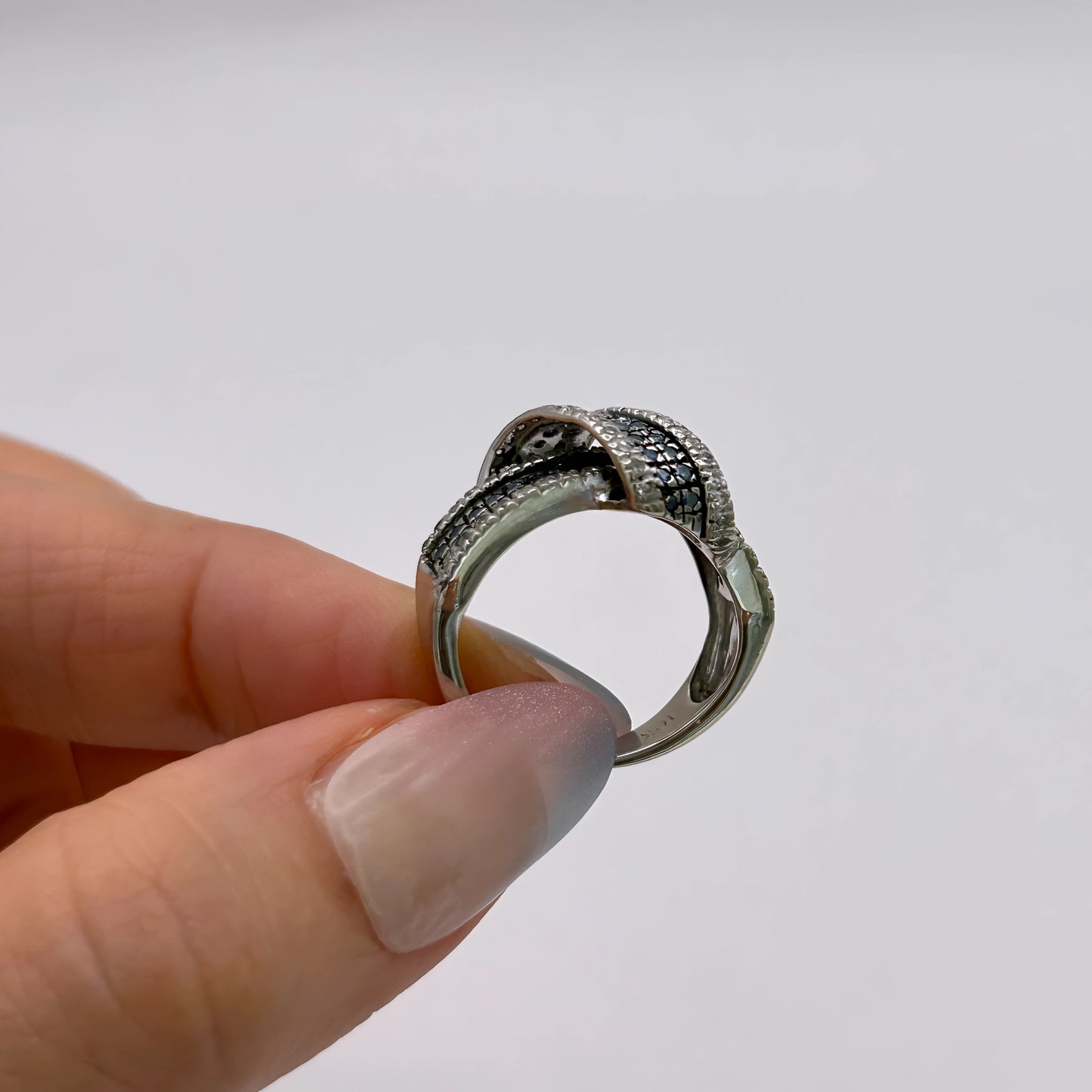 NZGD | 10ct White Gold Midnight Opulence Blue Diamond Ring Valuation $3,300