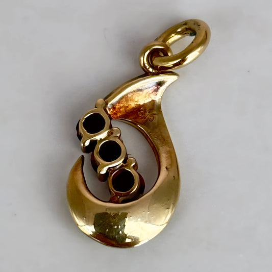 GOLD DEAL | 9ct (9kt) Gold Crimson Ember Cascade Pendant