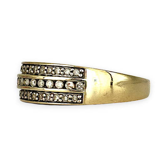 GOLD DEAL | FLASH SALE 9ct (9K) Gold Shimmering Diamond Ring TDW 0.27ct Ring Valuation $1,275