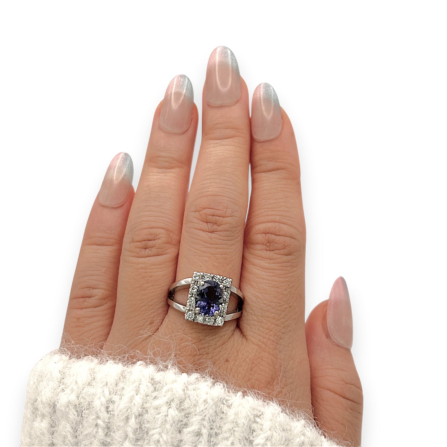 BRAND NEW | 18ct W Gold Midnight Violet Ring Valuation $9,750