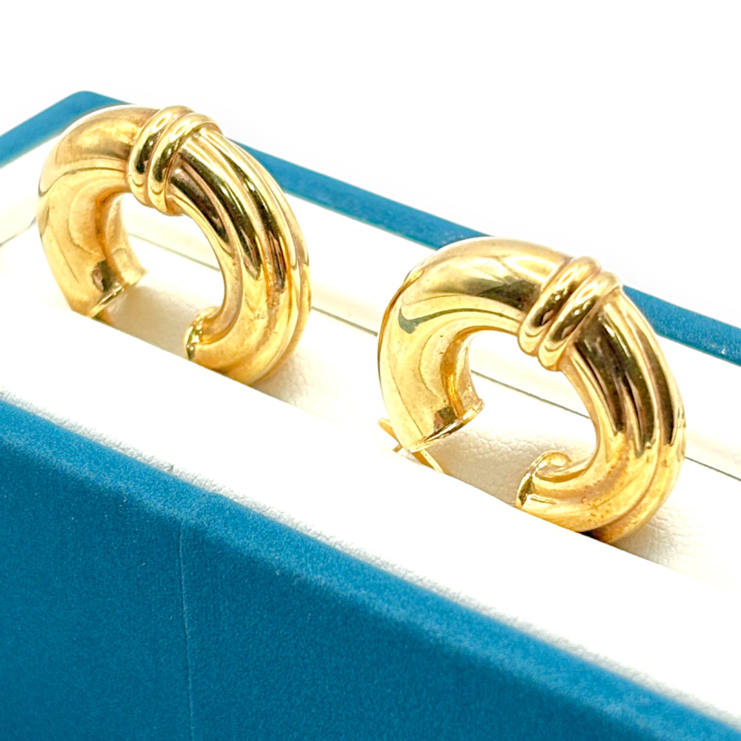 9ct Gold Thick Round Hoop Earrings R # 356