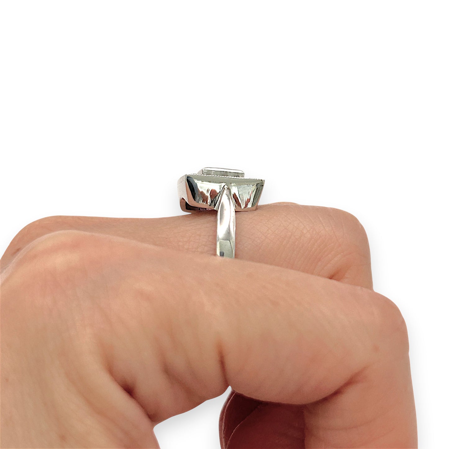 BRAND NEW | 18ct W/Gold Imperial Pink Sapphire Ring Valuation $12,850