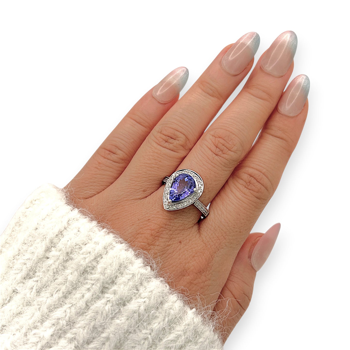 BRAND NEW | 18ct White Gold Celestial Violet Crown Ring Valuation $10,900