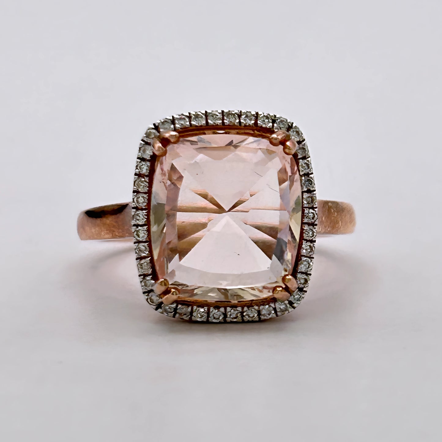 BRAND NEW | 9ct Rose Gold Blush Petal Morganite Ring Valuation $2,900