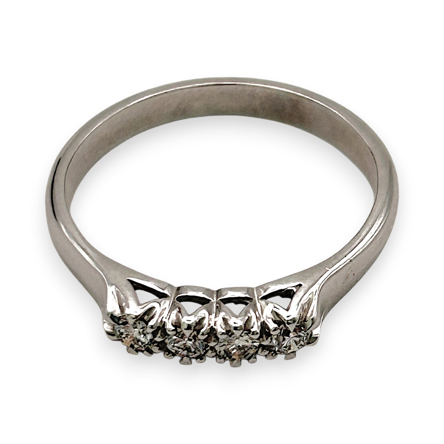 BRAND NEW | 18ct White Gold Aurora Diamond Line Ring Valuation $3,600