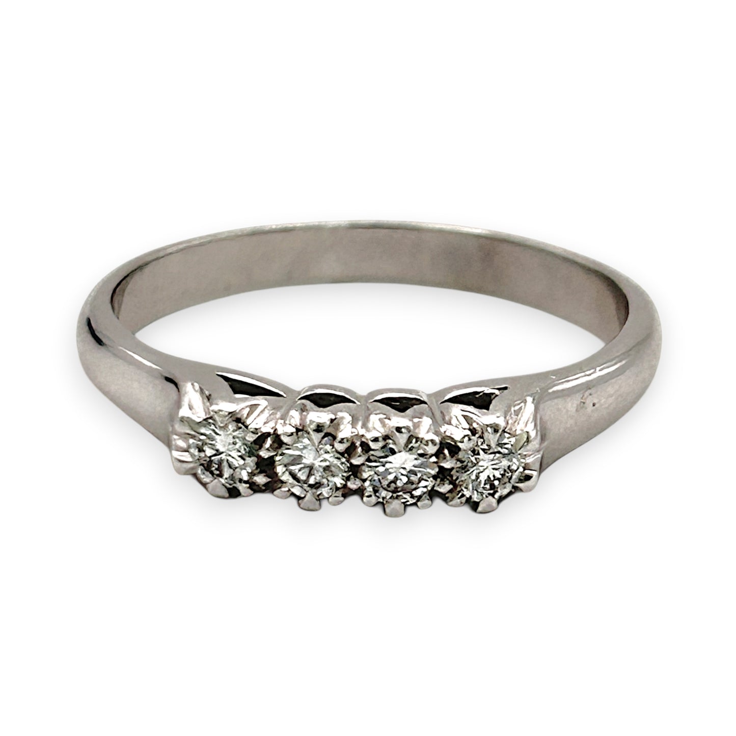 BRAND NEW | 18ct White Gold Aurora Diamond Line Ring Valuation $3,600