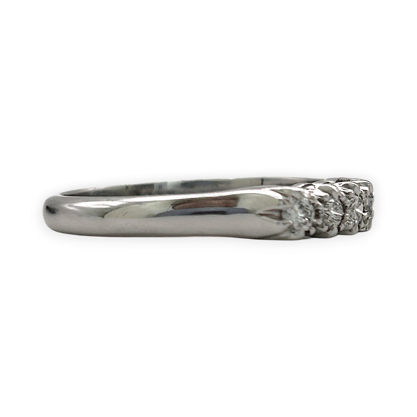 BRAND NEW | 18ct White Gold Aurora Diamond Line Ring Valuation $3,600