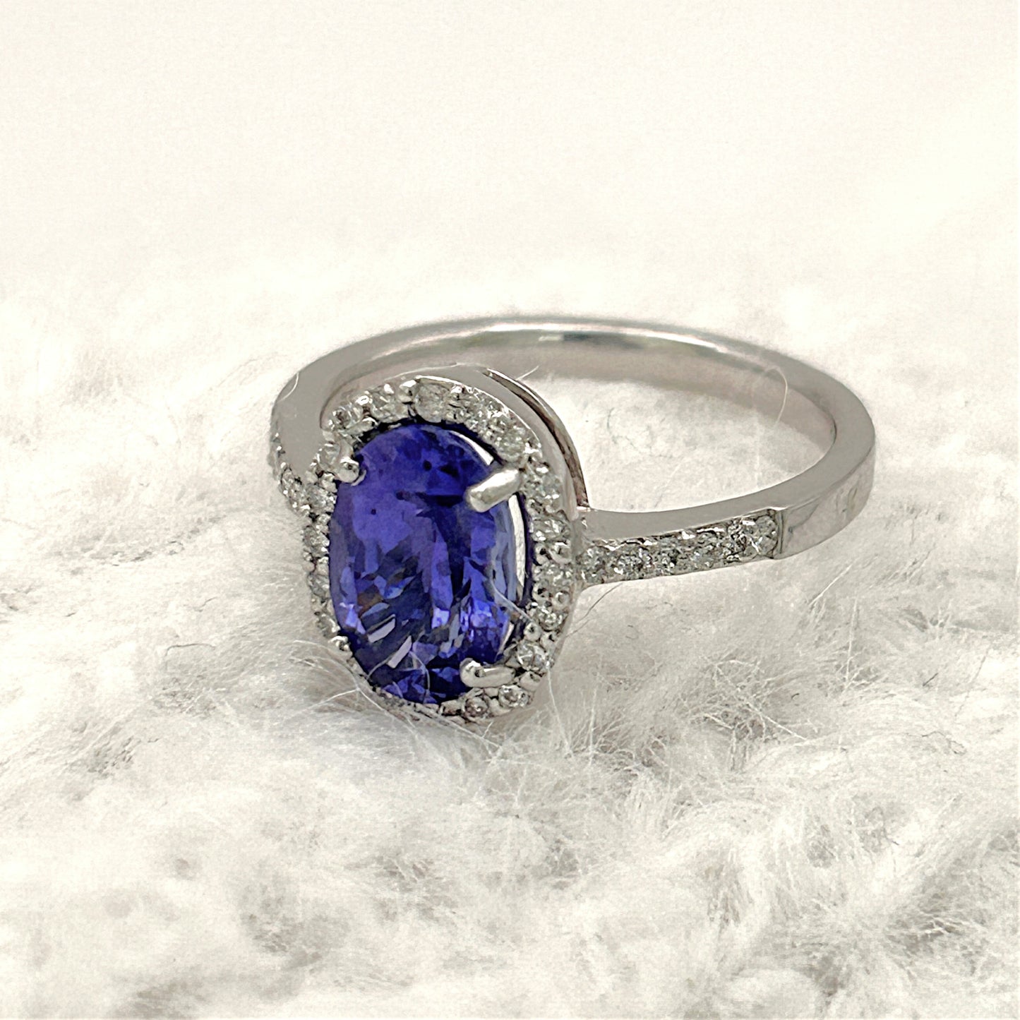 BRAND NEW | 18ct  White Gold Celestine Tanzanite Ring Valuation $7,700