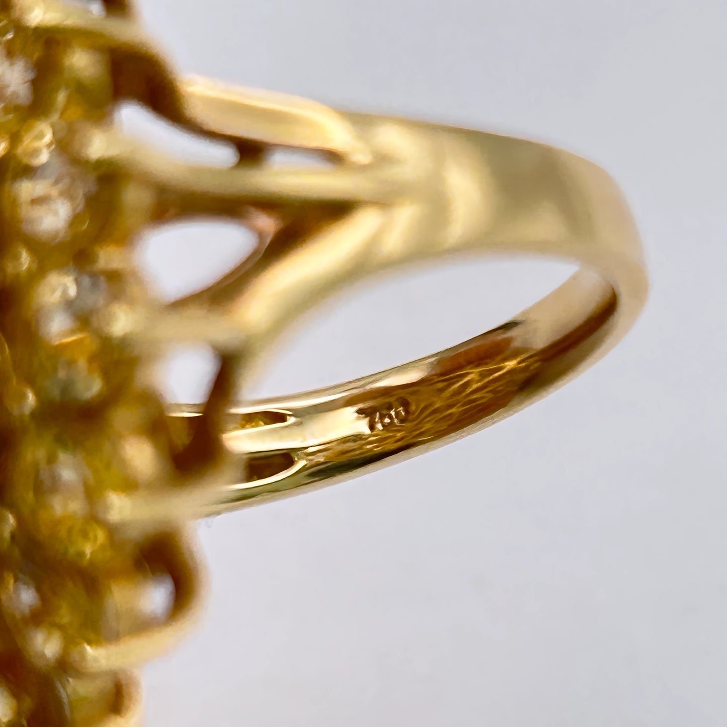 BRAND NEW | 18ct Gold Ring Imperial Ember Sapphire Valuation $16,700