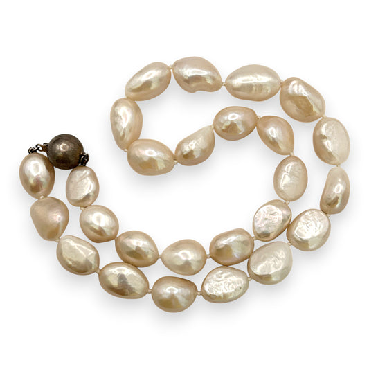 NZGD | Freshwater Baroque Pearl Necklace - Ivory Shade 43cm