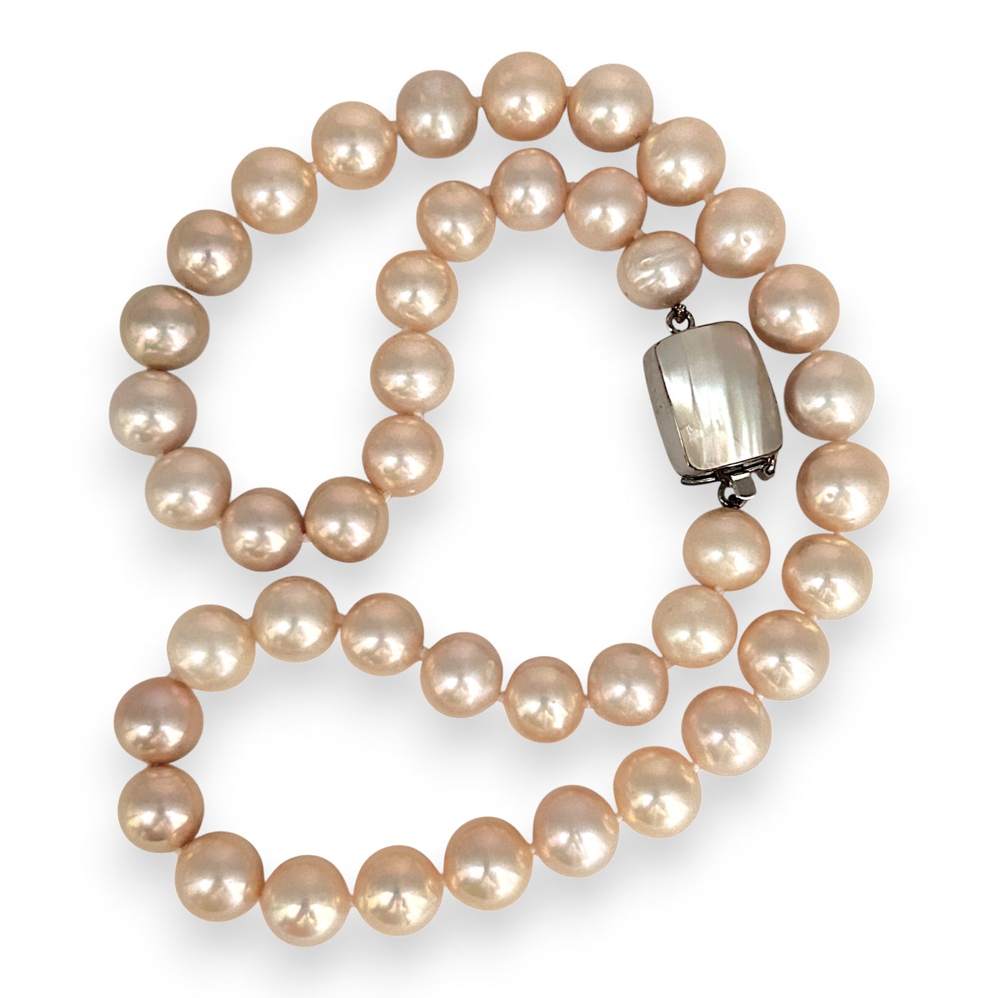 BRAND NEW | Freshwater pearl Necklace - Light Peach shade